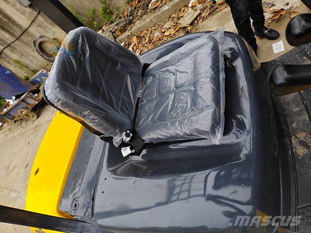 Komatsu FD 30 Дизелови камиони