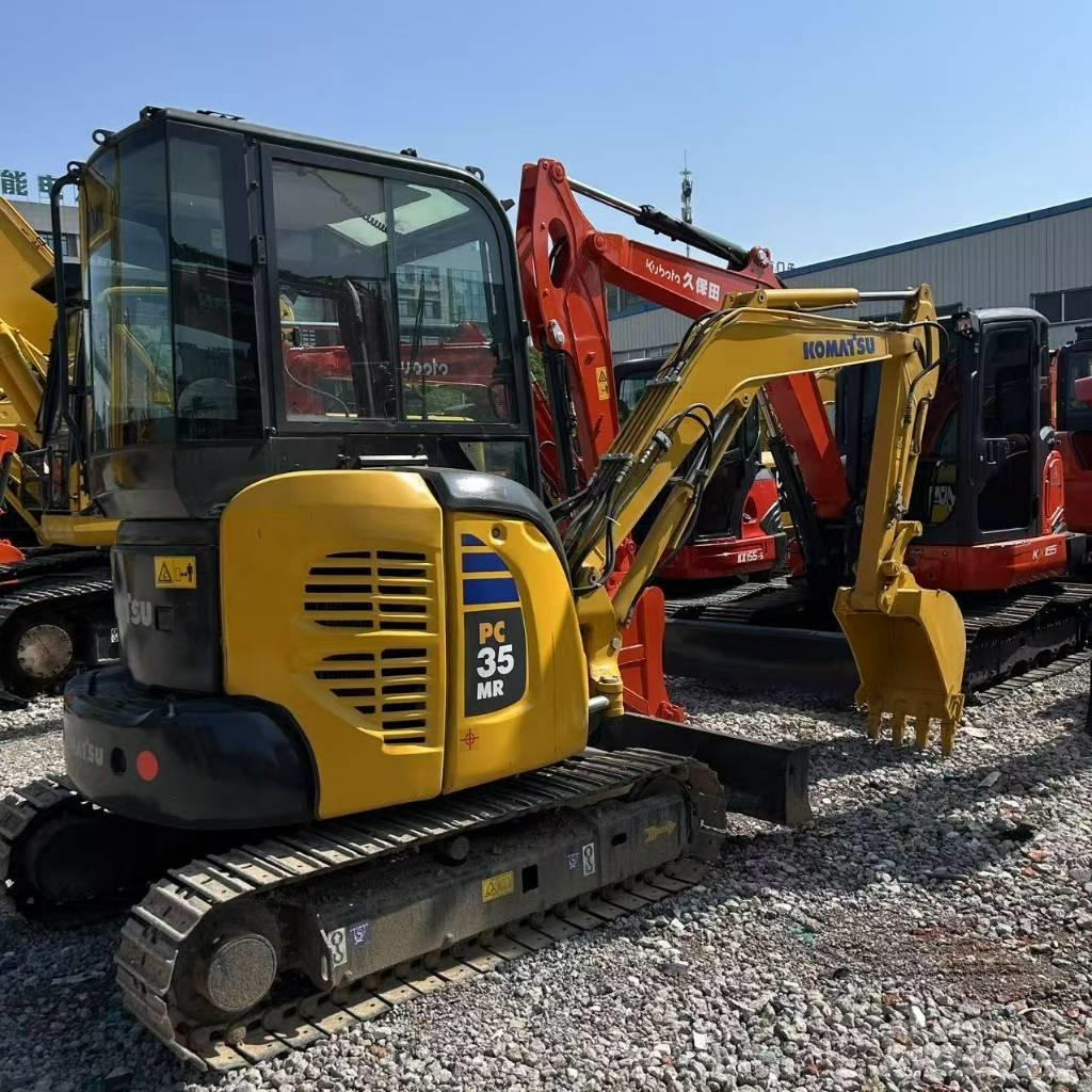 Komatsu 35 Верижен екскаватор