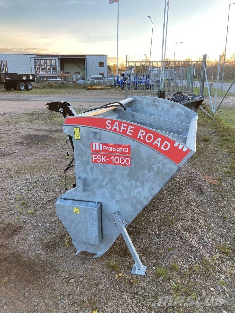 Fransgård FSK1000 Разстилачки на пясък и сол