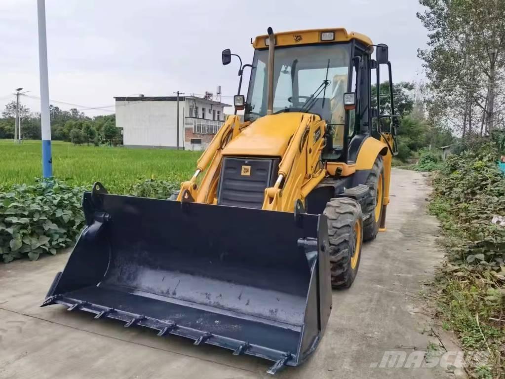 JCB 3CX Товарач със заден ексватор