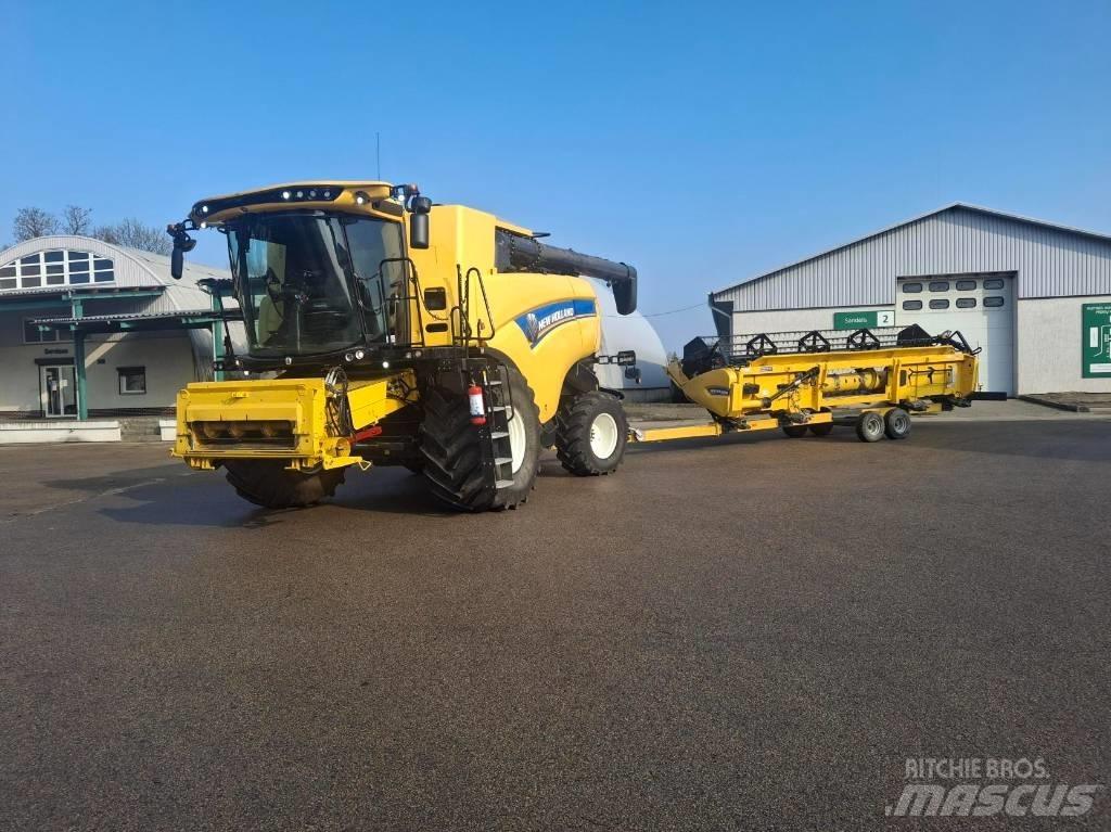 New Holland CX8.70 Комбайни