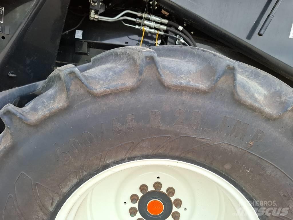 New Holland CX8.70 Комбайни