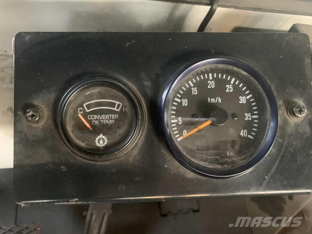 Nissan TD2500 V-2579 Летищно оборудване