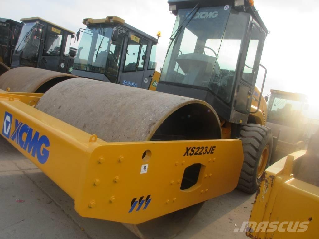 XCMG XS 223 J Еднобарабанни ролки
