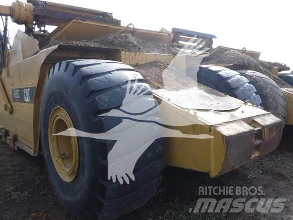 CAT 615C Скрепери
