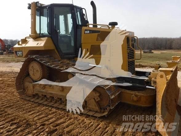 CAT D6N XL Верижни булдозери

