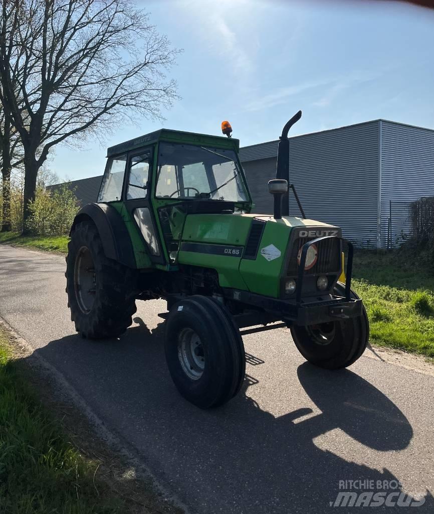 Deutz DX85 Трактори