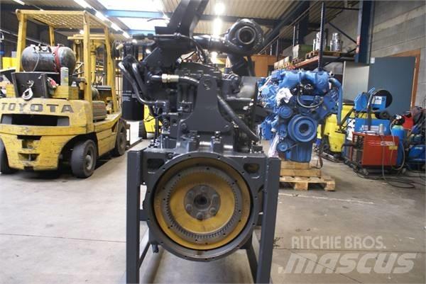 Komatsu SA6D125 E2 Двигатели