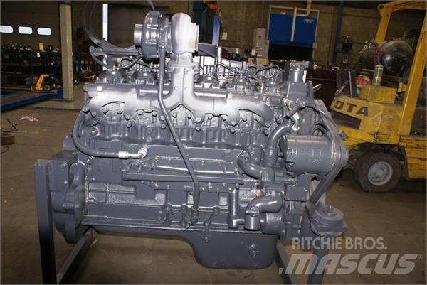 Komatsu SA6D125 E2 Двигатели