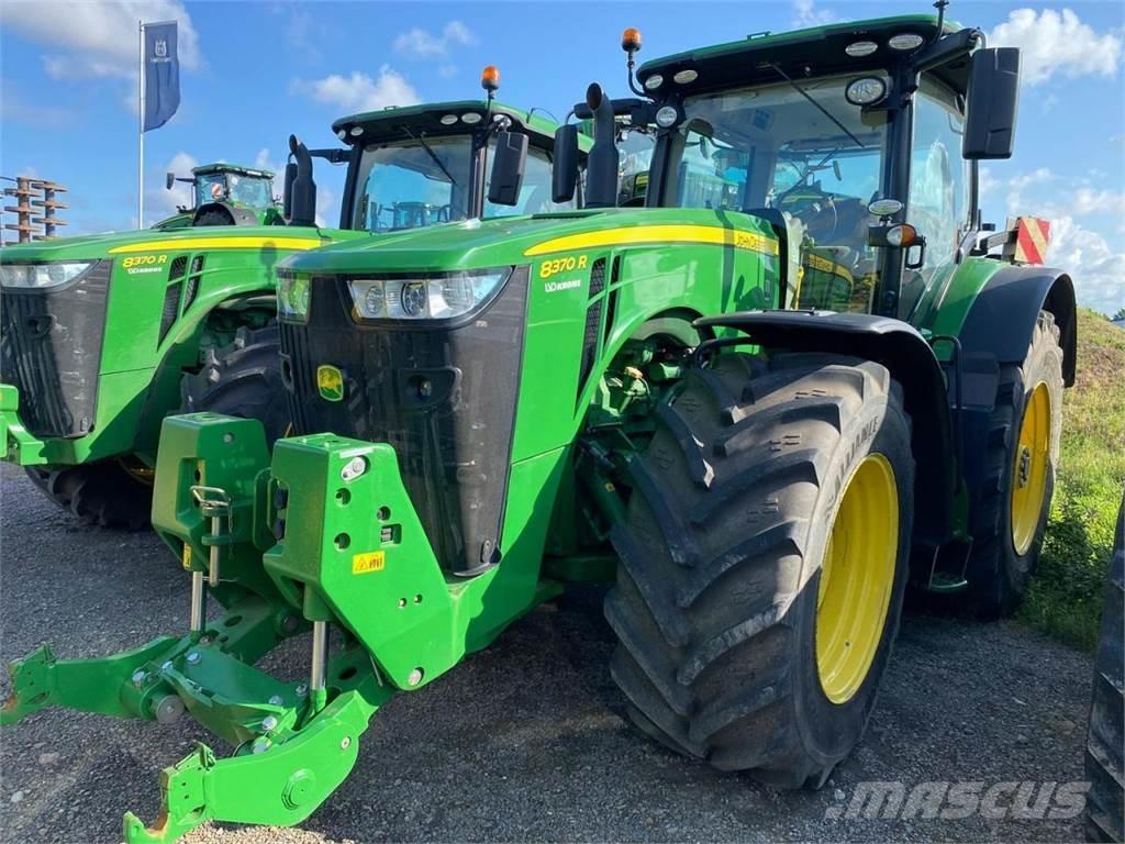 John Deere 8370R Трактори