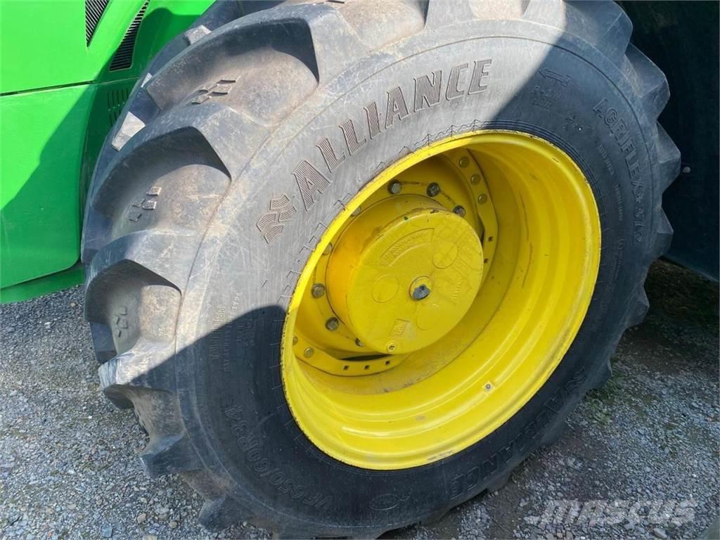 John Deere 8370R Трактори