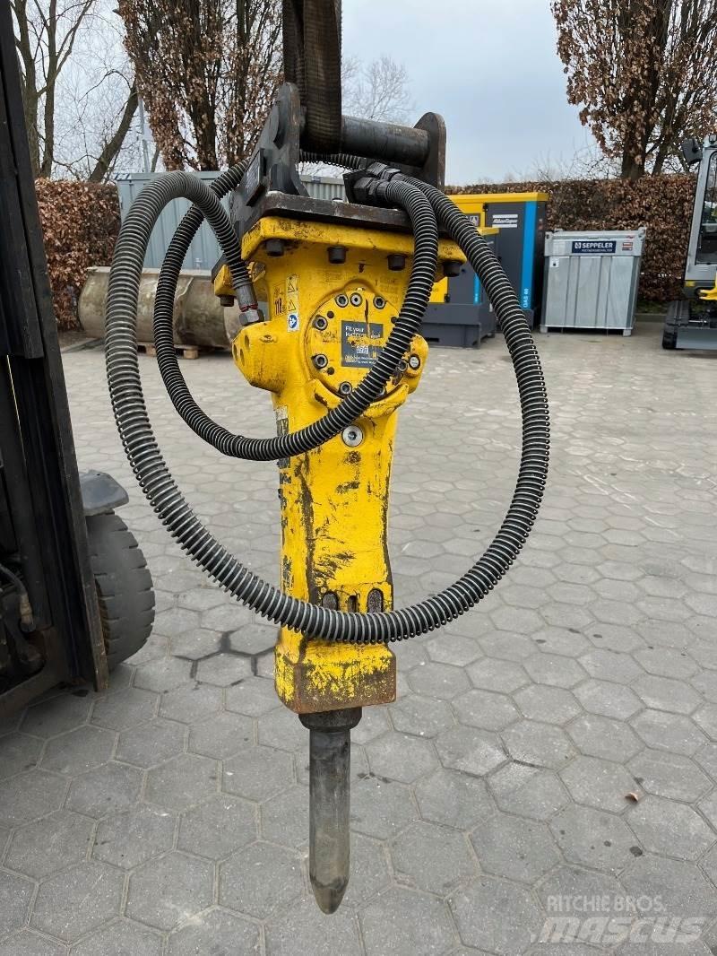 Atlas Copco SB202 Чукове/Раздробители
