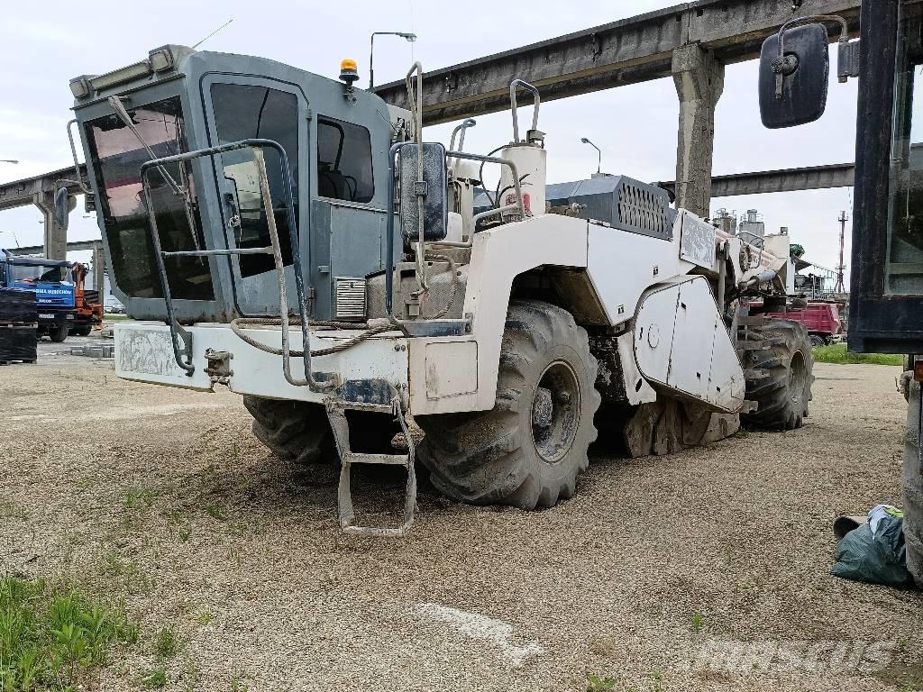 Wirtgen WR 2400 Рециклатори на асфалт