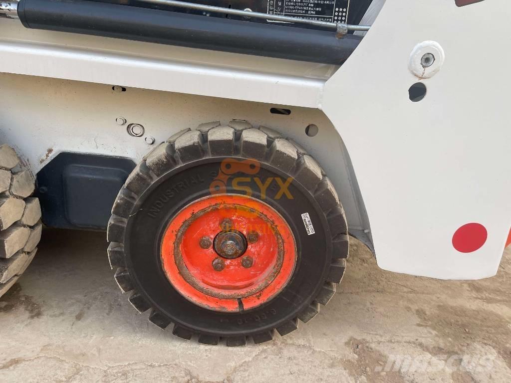 Bobcat S70 Мини товарачи
