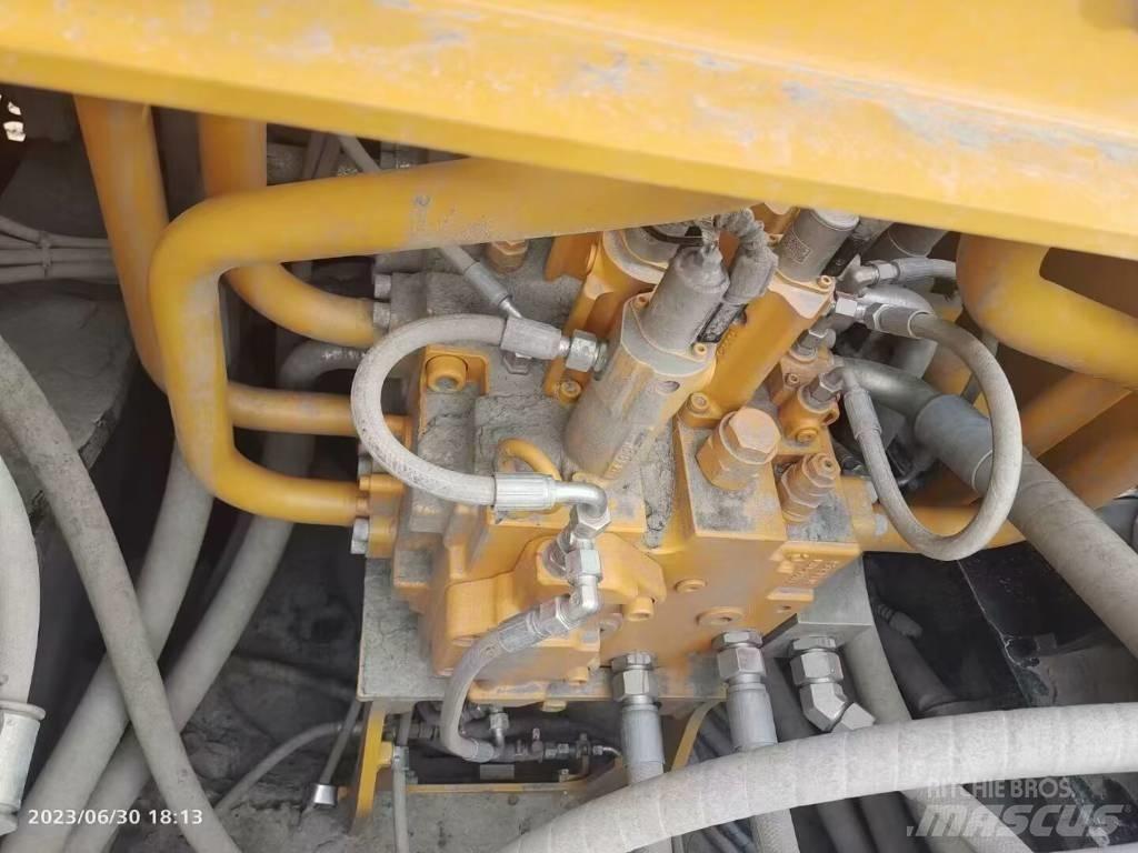 Sany SY 650 Верижен екскаватор