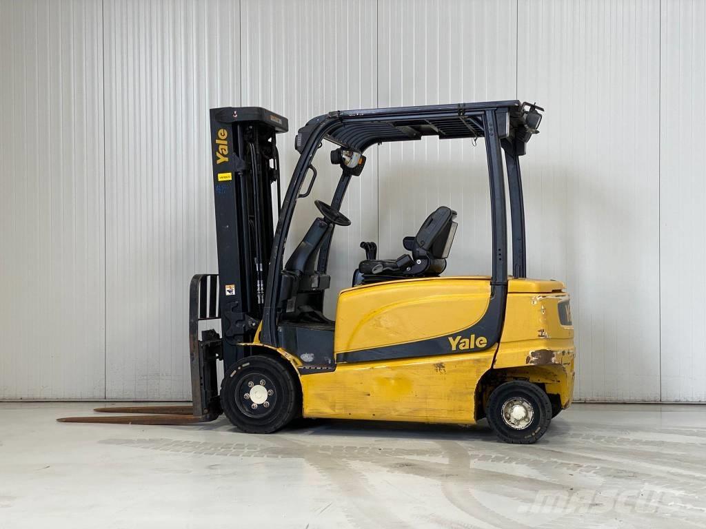 Yale ERP30VL Електрически вилични кари-повдигачи