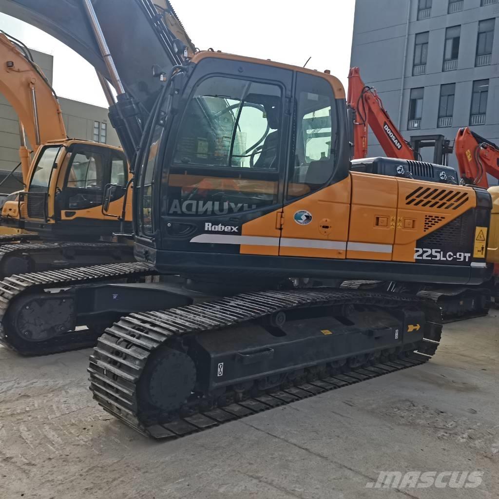 Hyundai 225LC-9T Верижен екскаватор