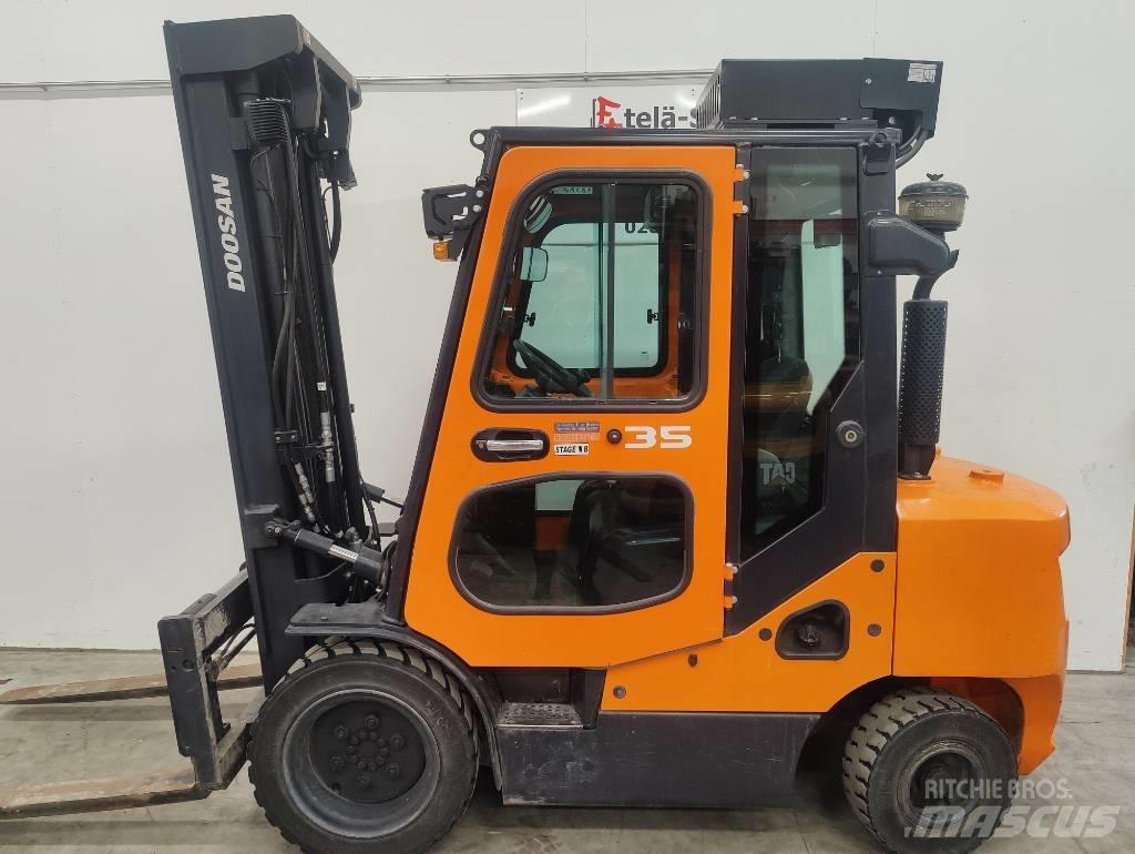 Doosan D 35 C-7 Дизелови камиони