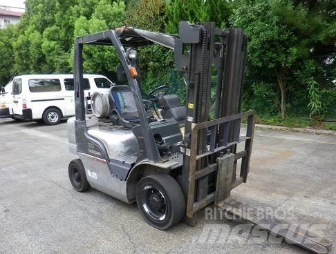 Nissan PL02A20D Камиони с АГУ