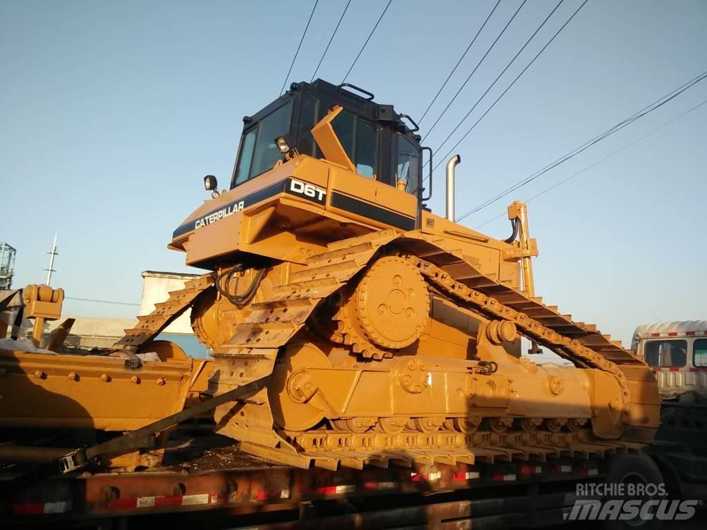 CAT D 6 T LGP Верижни булдозери
