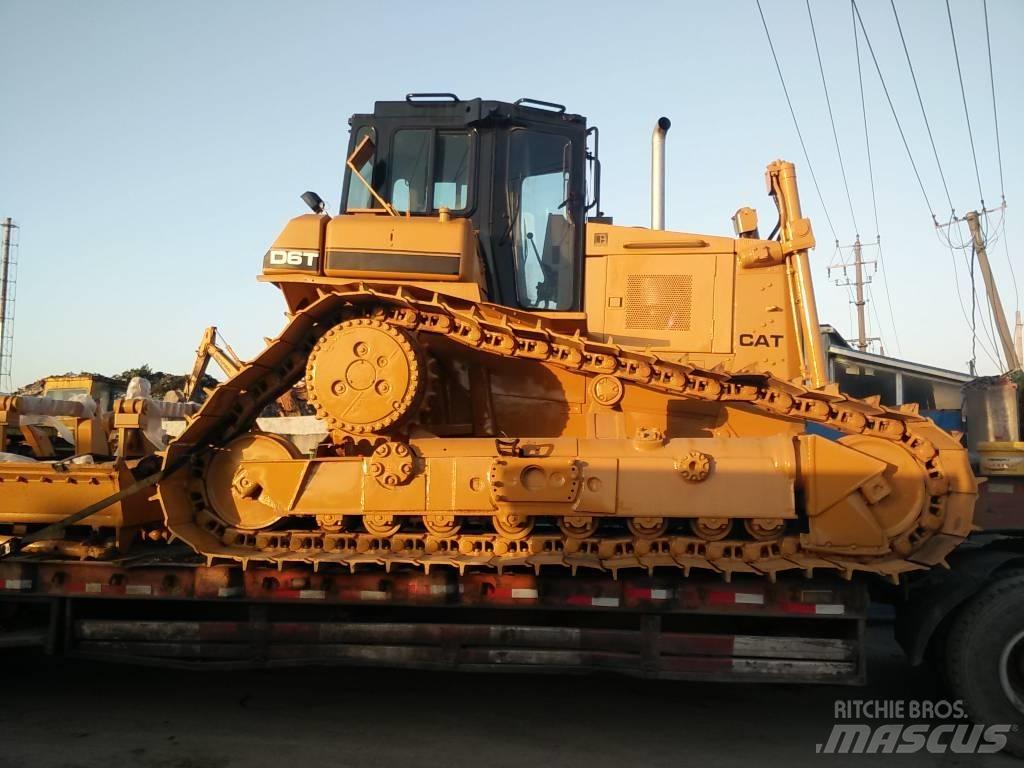 CAT D 6 T LGP Верижни булдозери
