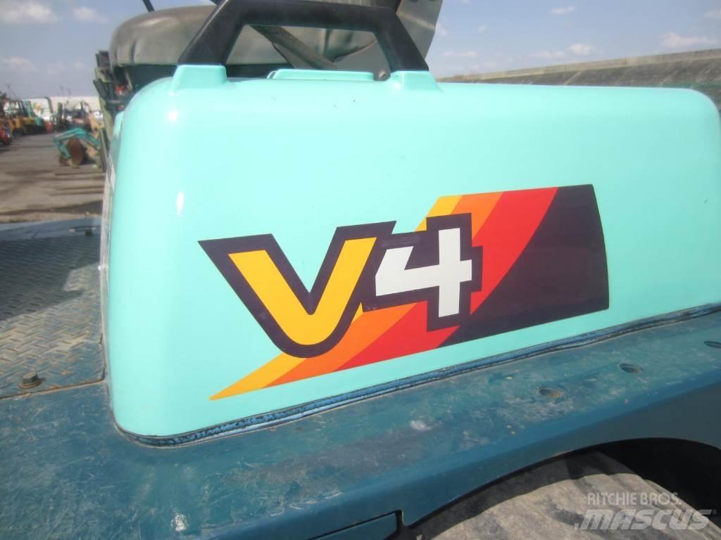 Yanmar V4 Колесни товарачи