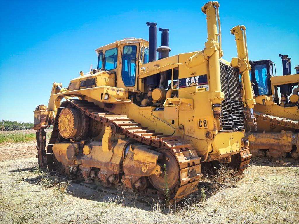 CAT D10 Верижни булдозери
