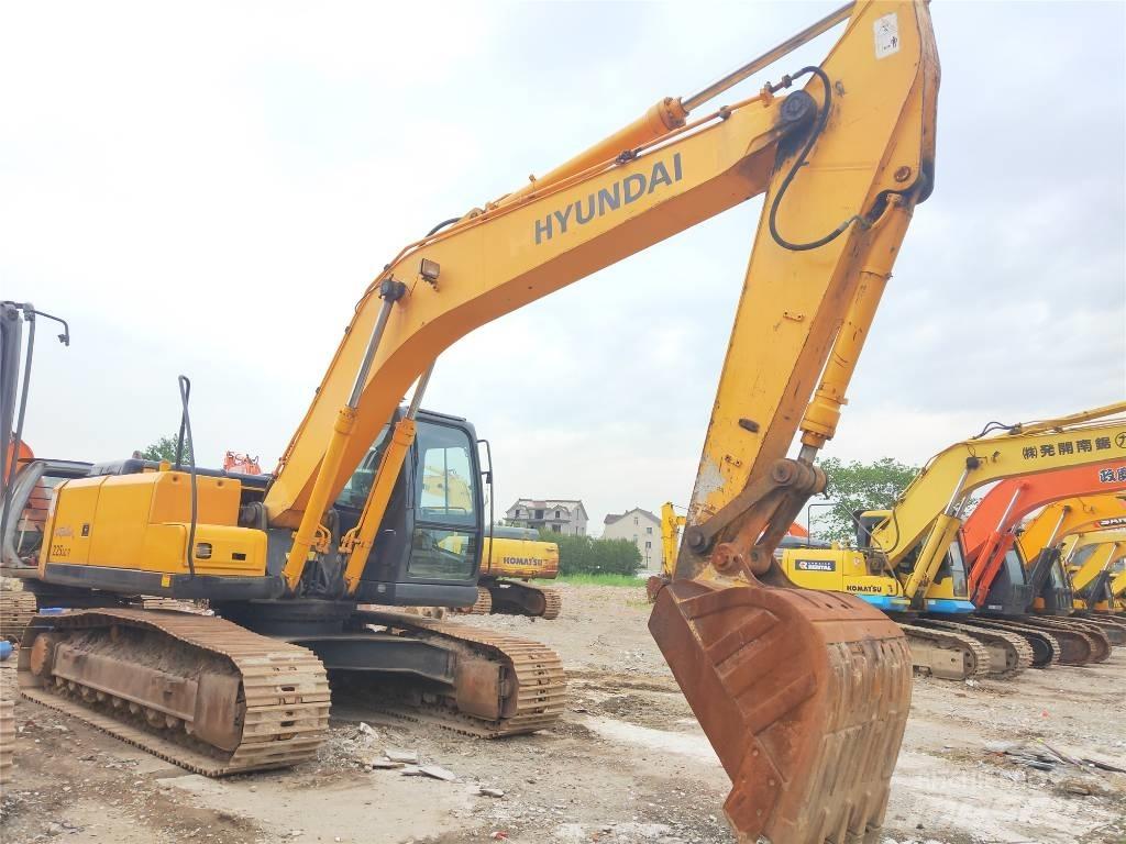 Hyundai R225LC-7 Верижен екскаватор