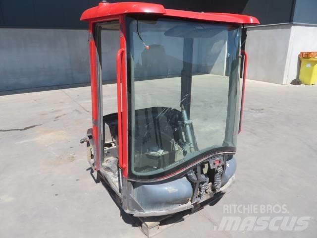 Volvo L30B / L35B Кабина