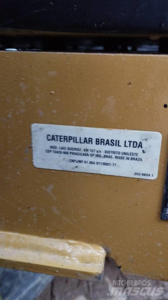 CAT 313D2L Верижен екскаватор