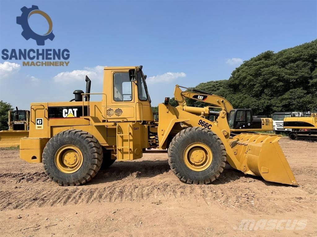 CAT 966 C Колесни товарачи