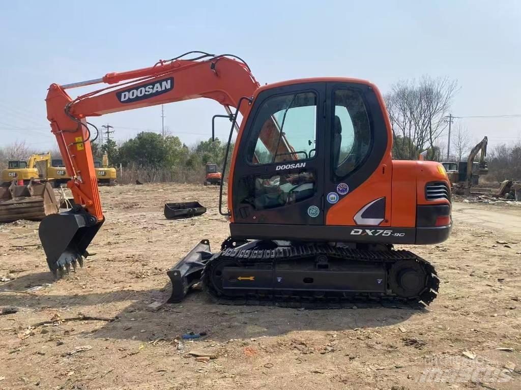 Doosan DX75 Мини екскаватори < 7 т