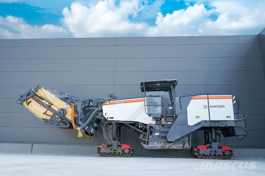 Wirtgen W 220 FI Машини за студено раздробяване на асфалт