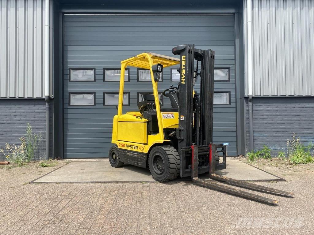 Hyster J2.50XM Електрически вилични кари-повдигачи