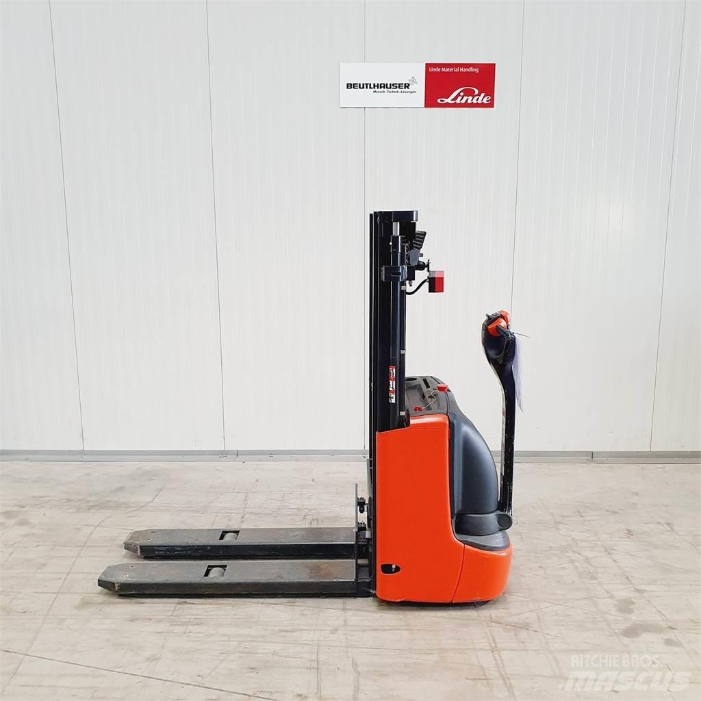 Linde L12 Колички високоповдигачи с теглич