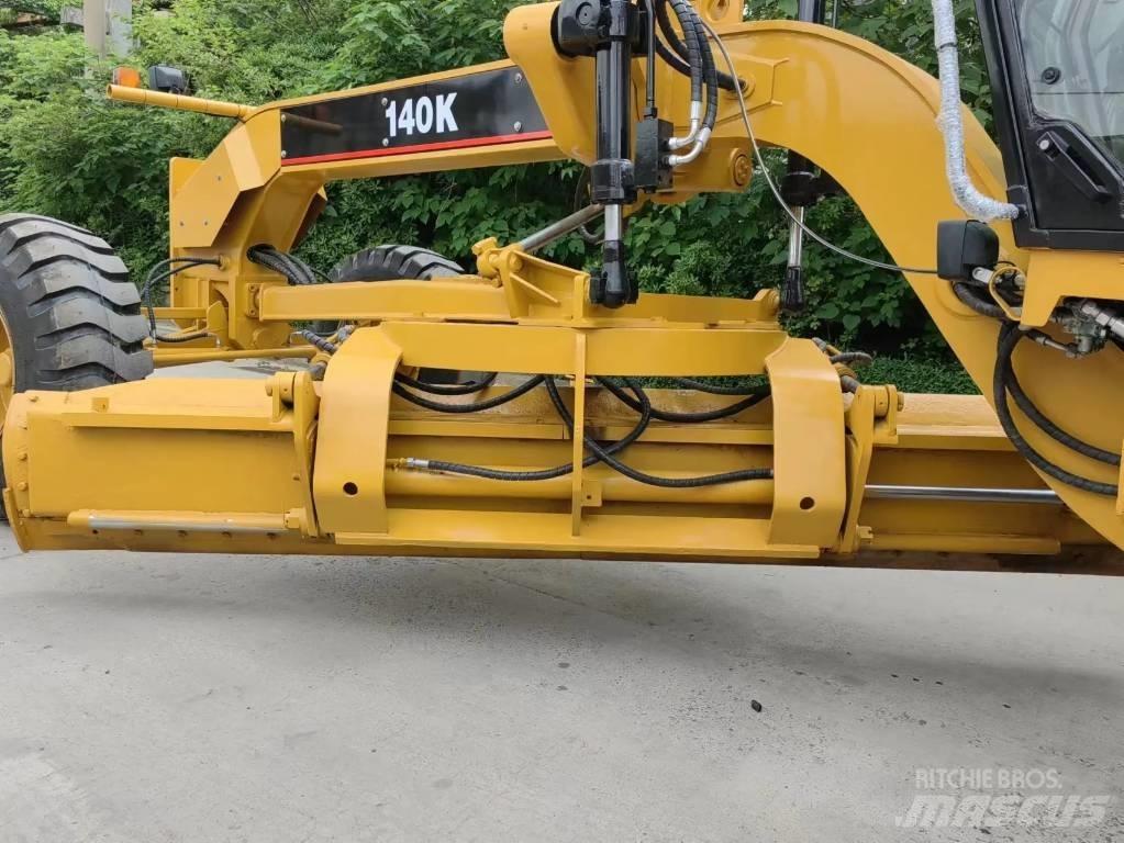 CAT 140 K Грейдери