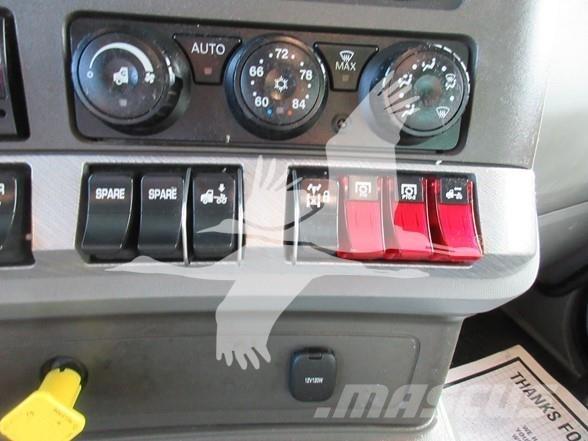 Kenworth T680 Самосвал