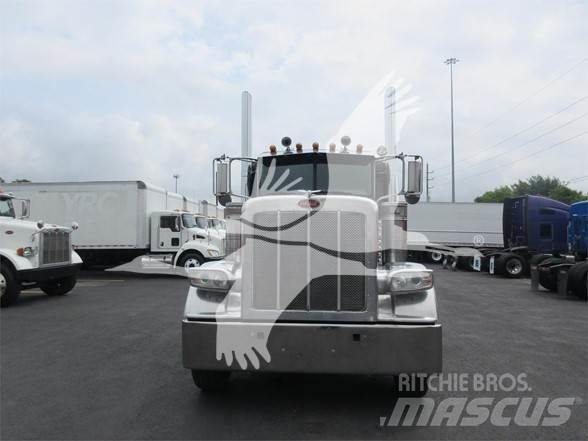 Peterbilt 388 Влекачи