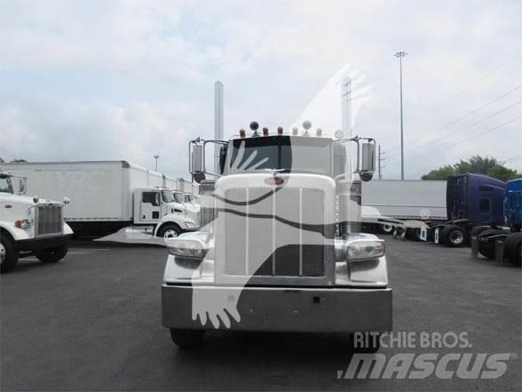 Peterbilt 388 Влекачи