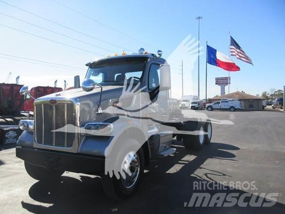 Peterbilt 567 Влекачи