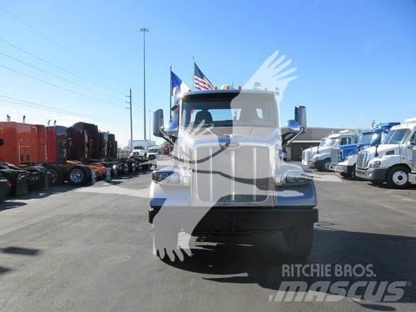 Peterbilt 567 Влекачи