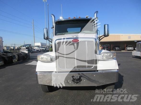 Peterbilt 567 Влекачи
