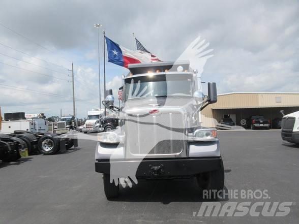 Peterbilt 567 Самосвал