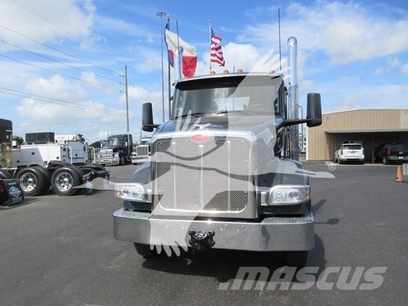 Peterbilt 567 Влекачи