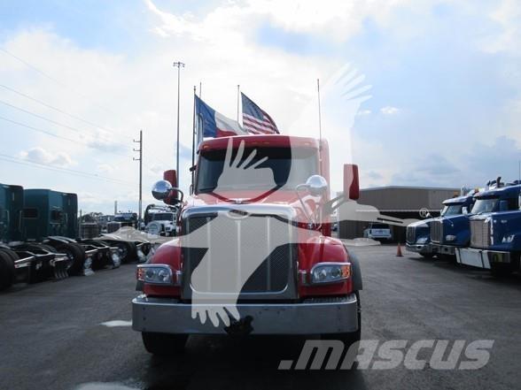 Peterbilt 567 Влекачи
