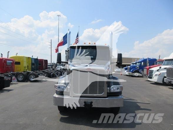 Peterbilt 567 Камиони за отпадъци