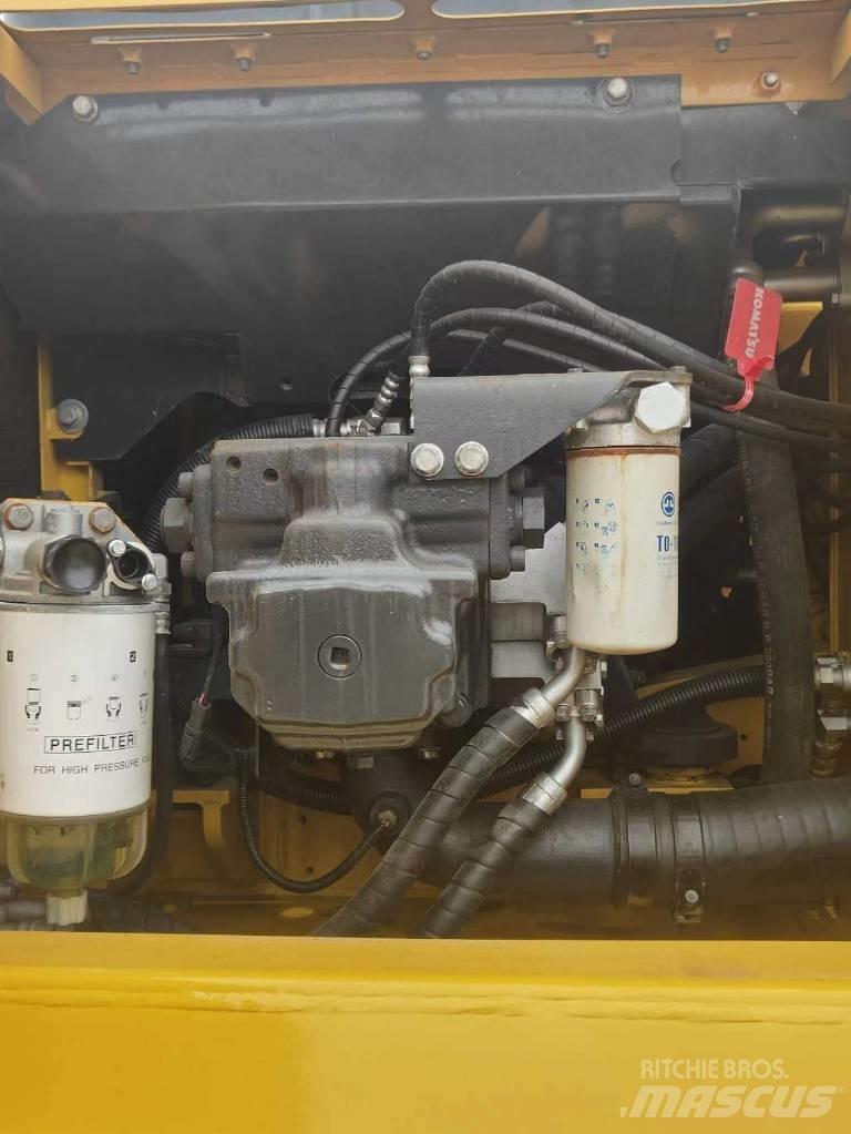 Komatsu PC200 Верижен екскаватор