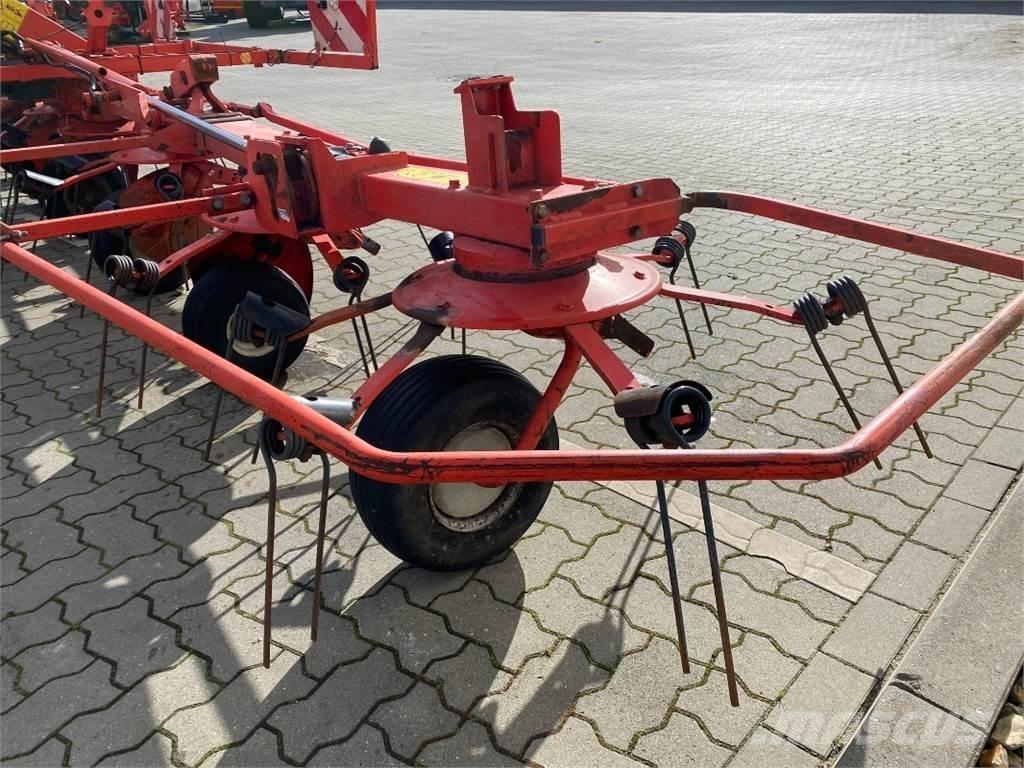 Kuhn GF 8702 Гребла и сенообръщачки