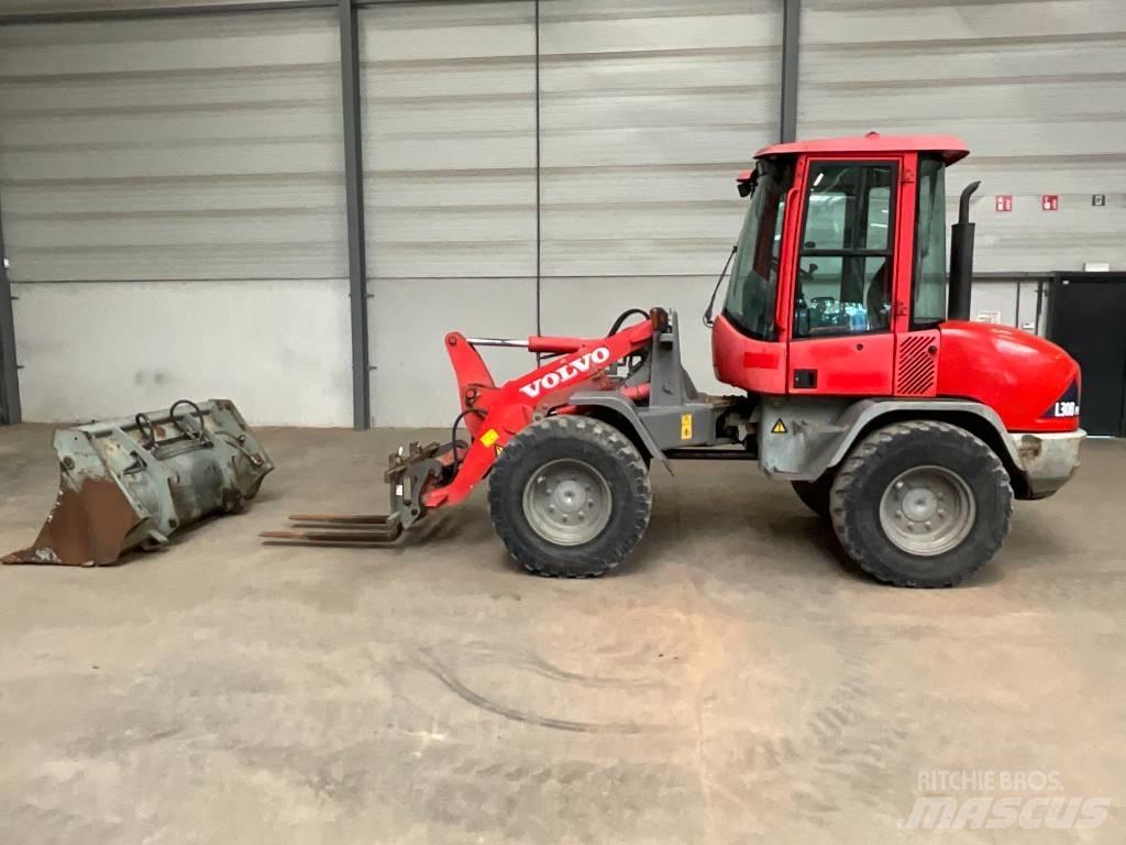 Volvo L 30 B-Z/X Колесни товарачи