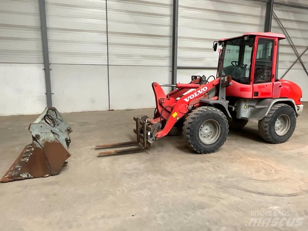 Volvo L 30 B-Z/X Колесни товарачи